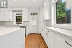 26 BISHOP STREET | Toronto Ontario | Slide Image Twelve