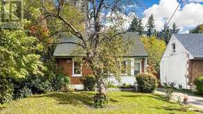 10 HIGHLAND PARK BOULEVARD | Markham Ontario | Slide Image Three