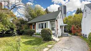 10 HIGHLAND PARK BOULEVARD | Markham Ontario | Slide Image Five