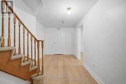 20 DEVLIN PLACE | Aurora Ontario | Slide Image Twenty-three