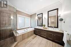 1098 LAKESHORE ROAD W | Oakville Ontario | Slide Image Seventeen