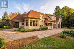 1098 LAKESHORE ROAD W | Oakville Ontario | Slide Image Forty-seven