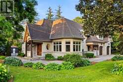 1098 LAKESHORE ROAD W | Oakville Ontario | Slide Image Four