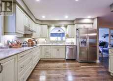 1029 & 1031 COWBELL LANE | Gravenhurst Ontario | Slide Image Nine