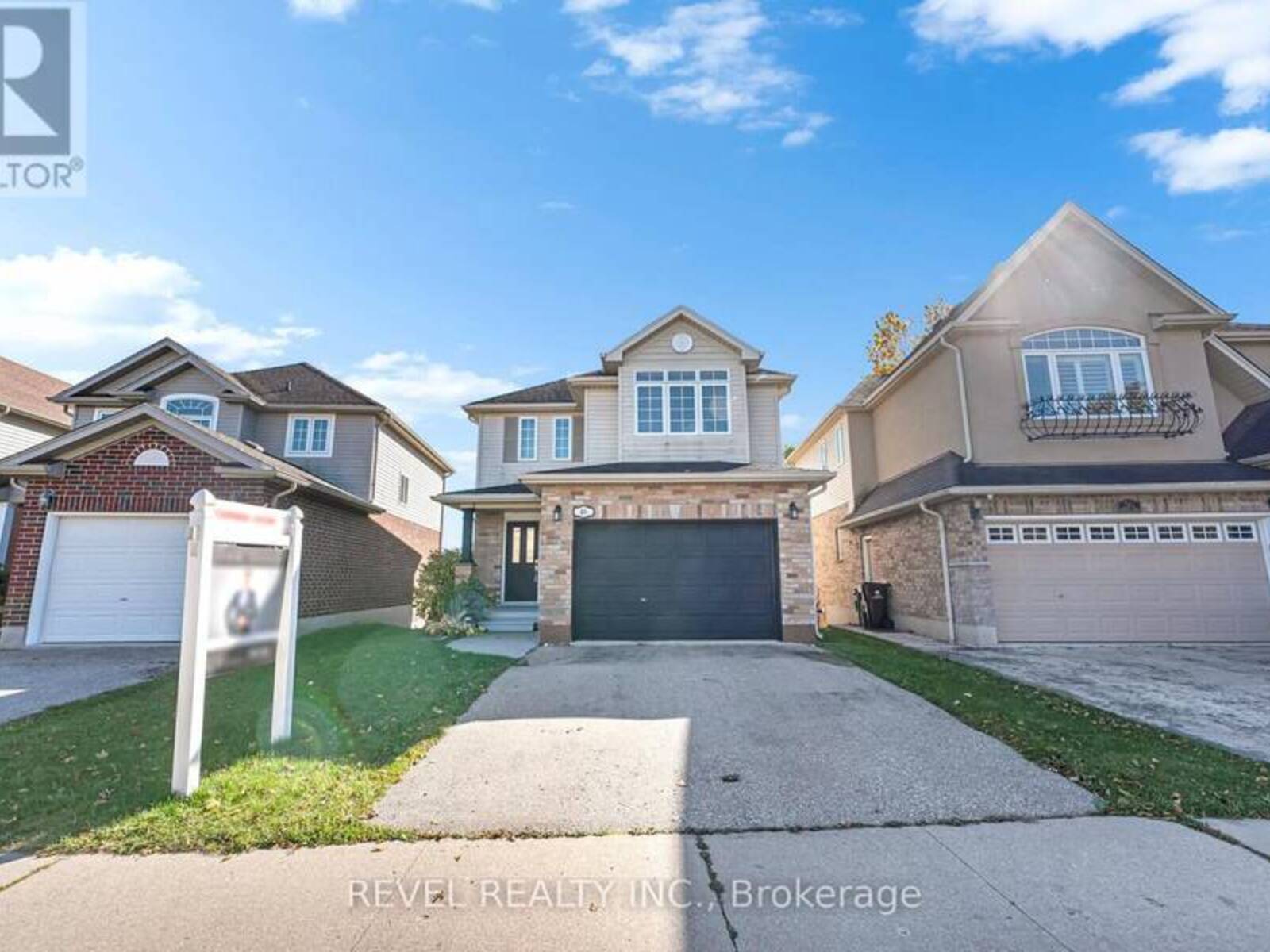 40 YATES AVENUE, Cambridge, Ontario N1P 0A3