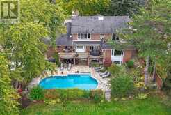 6 PENWOOD CRESCENT | Toronto Ontario | Slide Image Forty-five