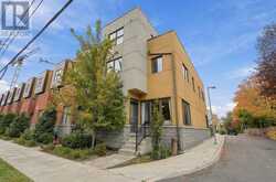 33 - 9 CLINTWOOD GATE | Toronto Ontario | Slide Image One