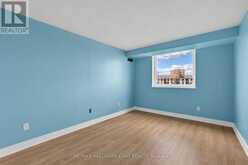 705 - 326 MAJOR MACKENZIE DRIVE E | Richmond Hill Ontario | Slide Image Seven