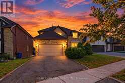 25 CYGNUS DRIVE | Richmond Hill Ontario | Slide Image One