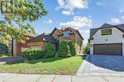 25 CYGNUS DRIVE | Richmond Hill Ontario | Slide Image Three