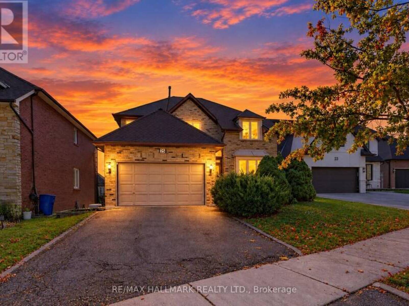 25 CYGNUS DRIVE, Richmond Hill, Ontario L4C 8P1