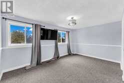 94 LAIDLAW DRIVE | Barrie Ontario | Slide Image Thirteen