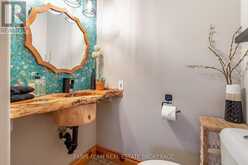 17 BRIDLE PATH | Oro-Medonte Ontario | Slide Image Fifteen