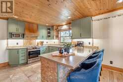 17 BRIDLE PATH | Oro-Medonte Ontario | Slide Image Eight
