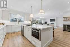 7 RANWOOD DRIVE | Toronto Ontario | Slide Image Thirteen