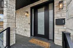 7 RANWOOD DRIVE | Toronto Ontario | Slide Image Three