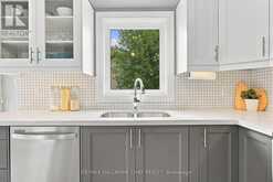 17 SHERWOOD COURT | Barrie Ontario | Slide Image Nine