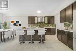 9218 WHITE OAK AVENUE N | Niagara Falls Ontario | Slide Image Seventeen