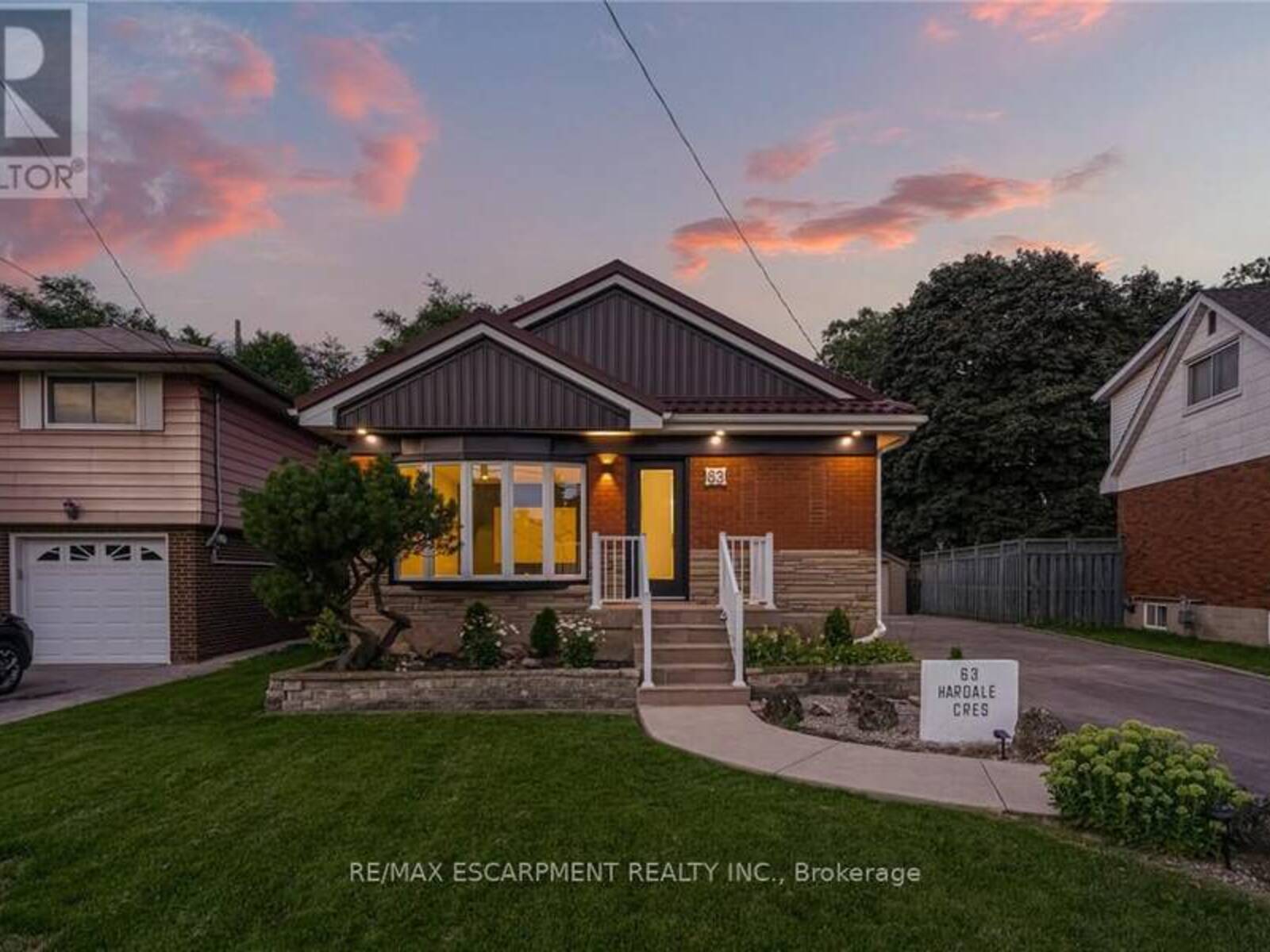 63 HARDALE CRESCENT, Hamilton, Ontario L8T 1X9