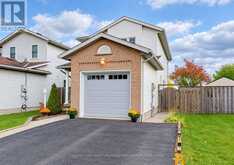 24 WHITE SANDS COURT | Kitchener Ontario | Slide Image Two