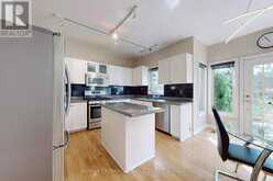 63 BAYNARDS LANE | Richmond Hill Ontario | Slide Image Thirteen