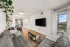 2012 - 15 ICEBOAT TERRACE | Toronto Ontario | Slide Image Nineteen