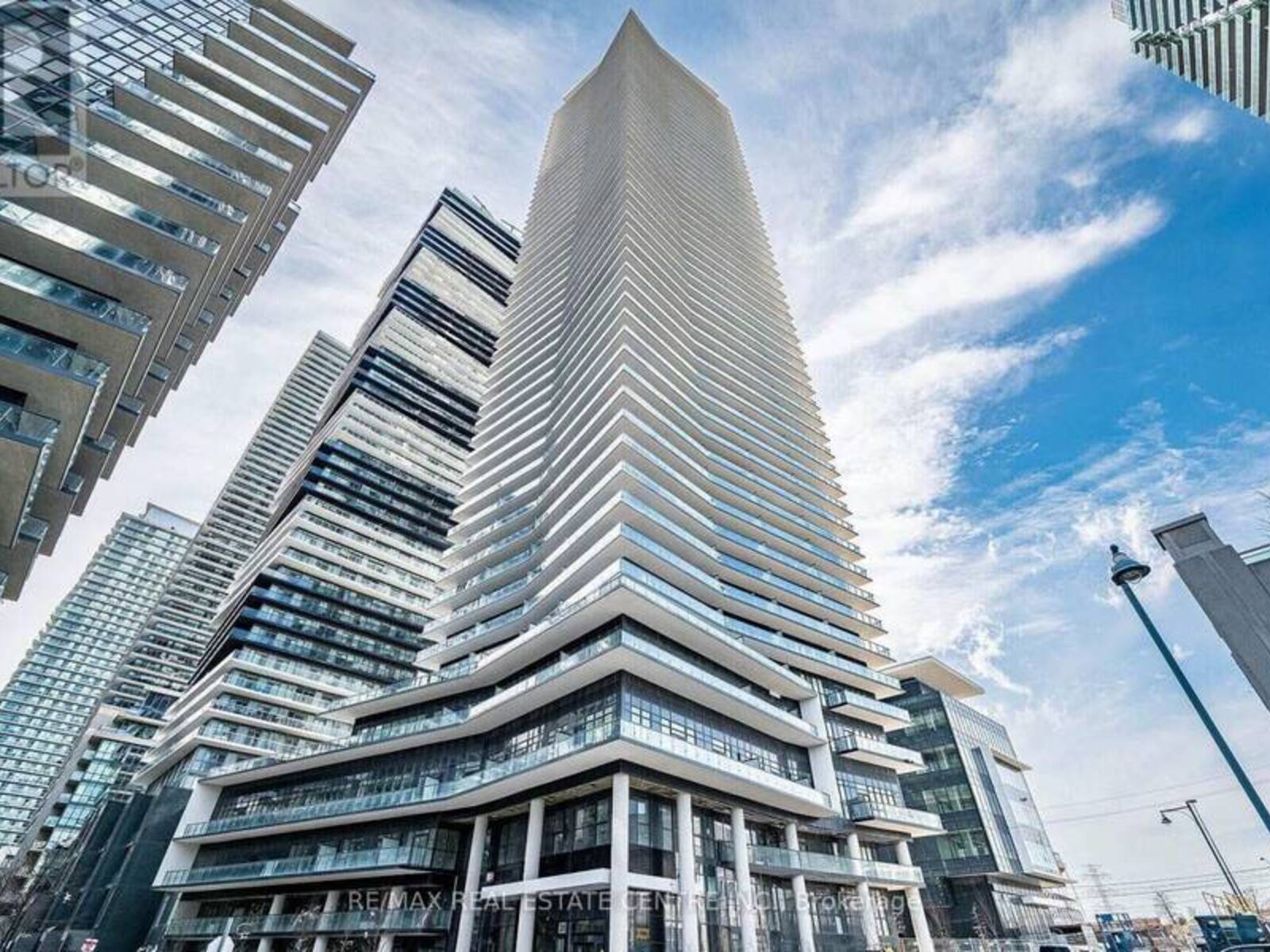 2510 - 38 ANNIE CRAIG DRIVE, Toronto, Ontario M8V 0G9