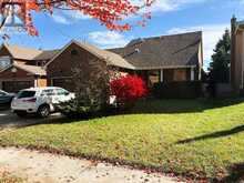 271 JOHN BOWSER CRESCENT | Newmarket Ontario | Slide Image Two