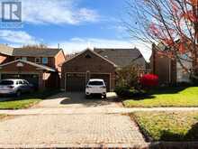 271 JOHN BOWSER CRESCENT | Newmarket Ontario | Slide Image Three