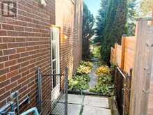 271 JOHN BOWSER CRESCENT | Newmarket Ontario | Slide Image Nine