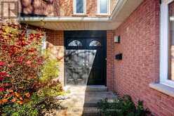 12 CREEKWOOD PLACE | Dundas Ontario | Slide Image Four