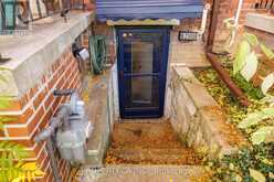 620 CRAWFORD STREET | Toronto Ontario | Slide Image Thirty-five