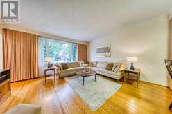 32 BROMTON DRIVE | Toronto Ontario | Slide Image Eight