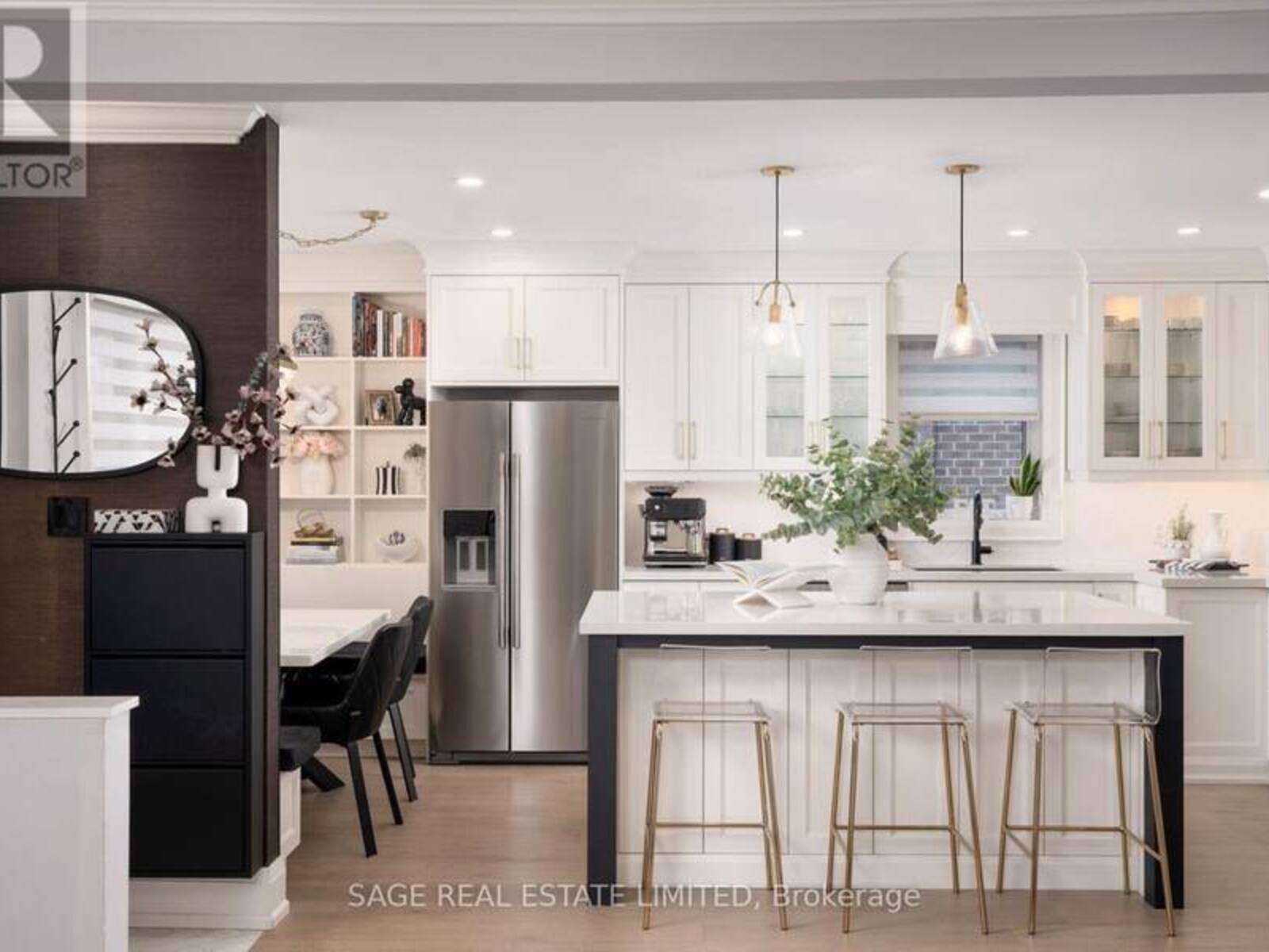 131 SILVERHILL DRIVE, Toronto, Ontario M9B 3W6