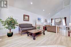 79 WESTLAWN DRIVE | Hamilton Ontario | Slide Image Ten