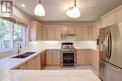 79 WESTLAWN DRIVE | Hamilton Ontario | Slide Image Nineteen