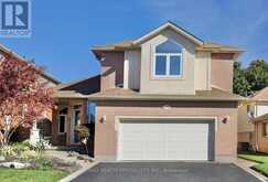 79 WESTLAWN DRIVE | Hamilton Ontario | Slide Image Three