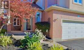 79 WESTLAWN DRIVE | Hamilton Ontario | Slide Image Five