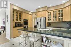 12 WENEIL DRIVE | Hamilton Ontario | Slide Image Twelve
