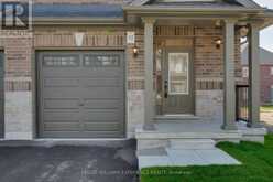 52 SAGEWOOD AVENUE | Barrie Ontario | Slide Image Three