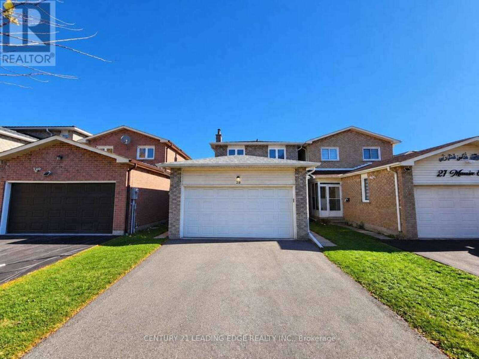 29 MASSIE STREET, Toronto, Ontario M1S 3Z7