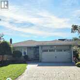 42 FRED VALLEY DRIVE | Markham Ontario | Slide Image Two