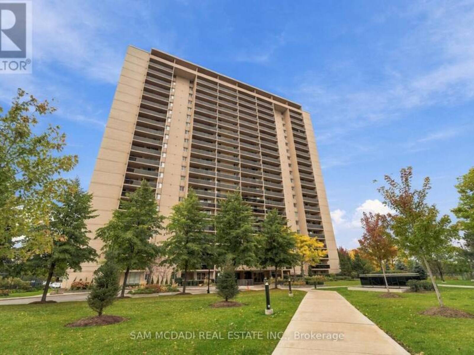 206 - 812 BURNHAMTHORPE ROAD, Toronto, Ontario M9C 4W1