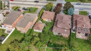 221 ELGIN MILLS ROAD W | Richmond Hill Ontario | Slide Image Thirty-three