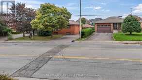 221 ELGIN MILLS ROAD W | Richmond Hill Ontario | Slide Image Thirty-nine