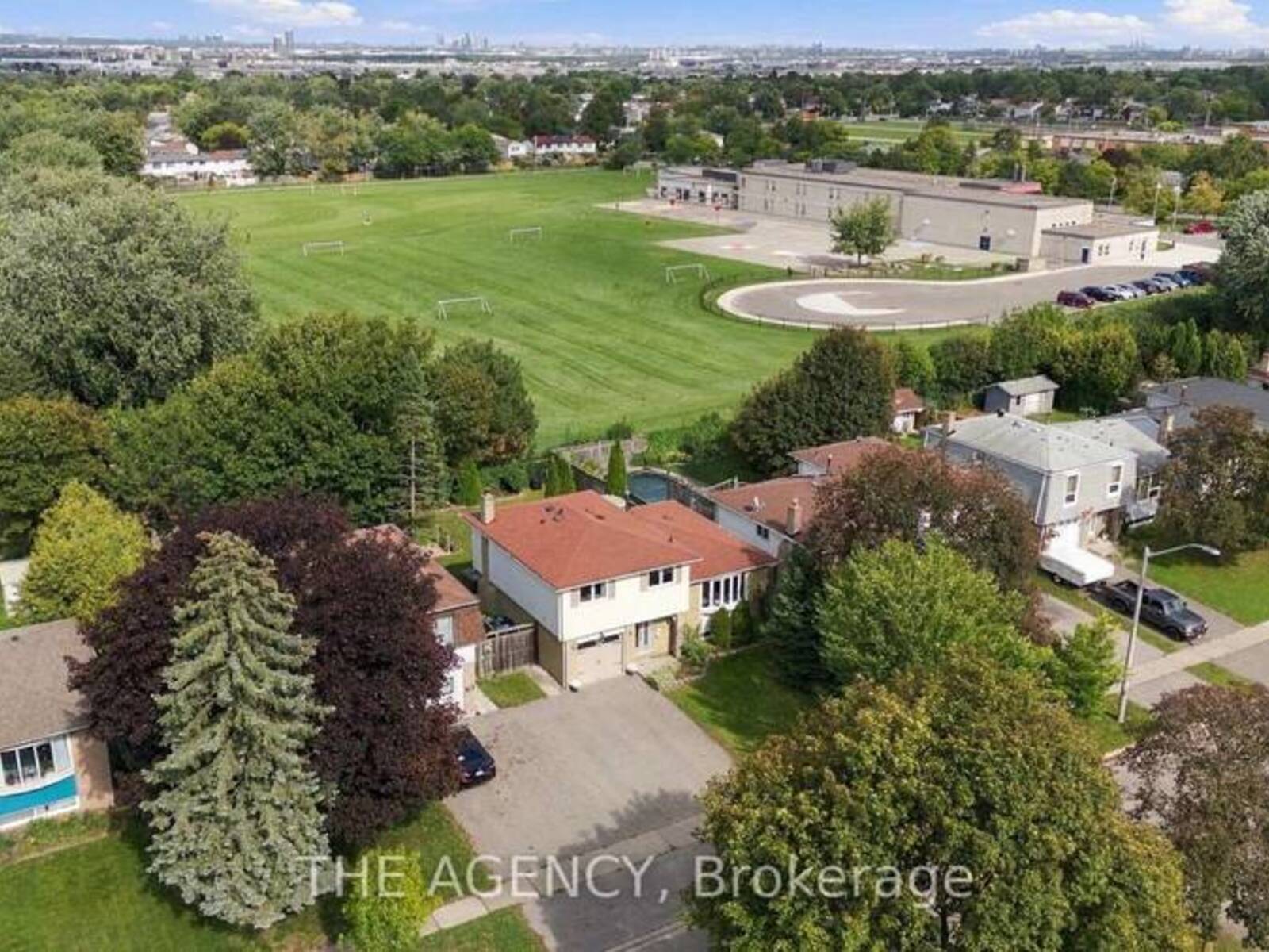 24 JEFFERSON ROAD, Brampton, Ontario L6S 2G8