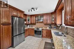31 MCKENZIE CRESCENT | Barrie Ontario | Slide Image Six