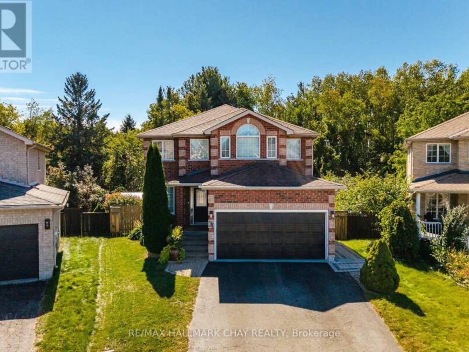 31 MCKENZIE CRESCENT, Barrie, Ontario L4N 0A9