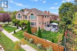 123 HIDDEN TRAIL AVENUE | Richmond Hill Ontario | Slide Image Four