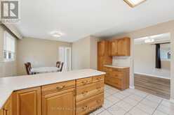 198 WELDRICK ROAD W | Richmond Hill Ontario | Slide Image Thirteen